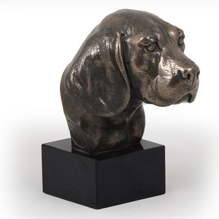 Beagle statue on marble base