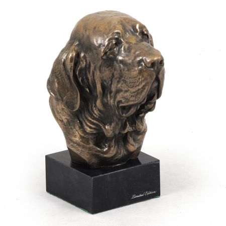 Fila Brasileiro statue on marble base