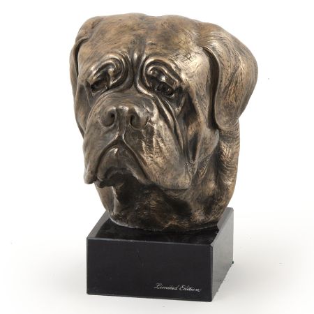 Dog de Bordeaux statue on marble base