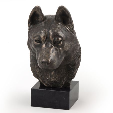 Siberian Husky statue on marble base